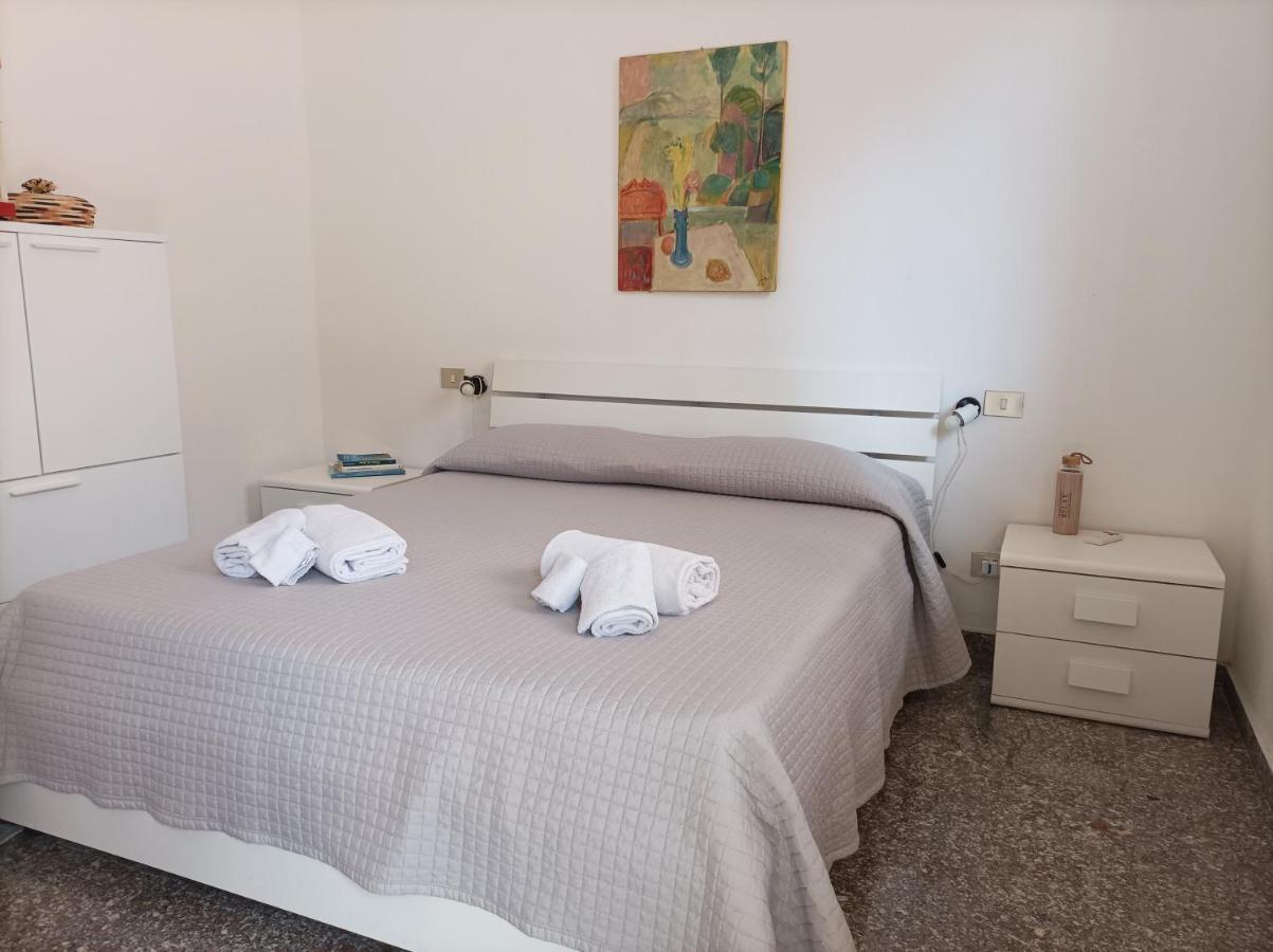 Casa Rosa I.U.N Q9637 Leilighet Buggerru Eksteriør bilde
